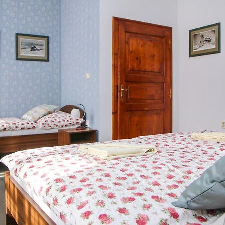 Český Krumlov Mini Hotel Abraka & Apartments מראה חיצוני תמונה