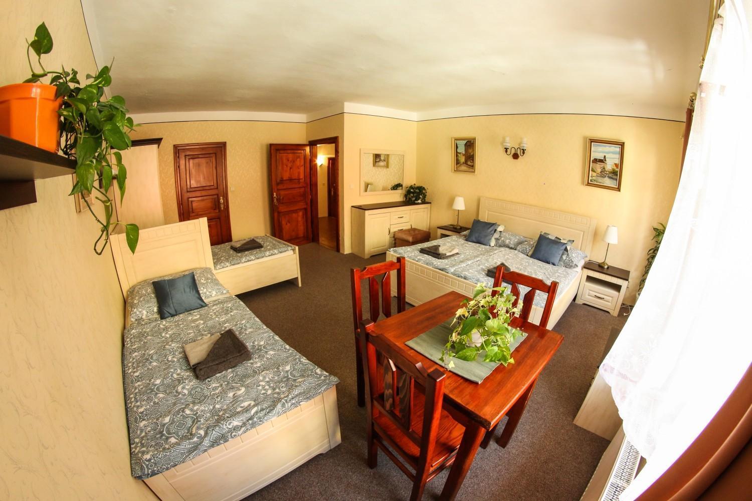 Český Krumlov Mini Hotel Abraka & Apartments מראה חיצוני תמונה