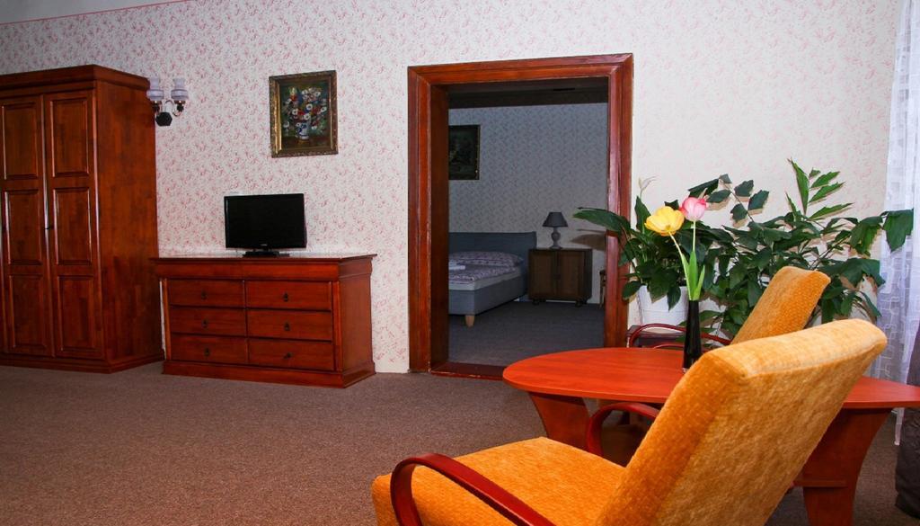 Český Krumlov Mini Hotel Abraka & Apartments מראה חיצוני תמונה