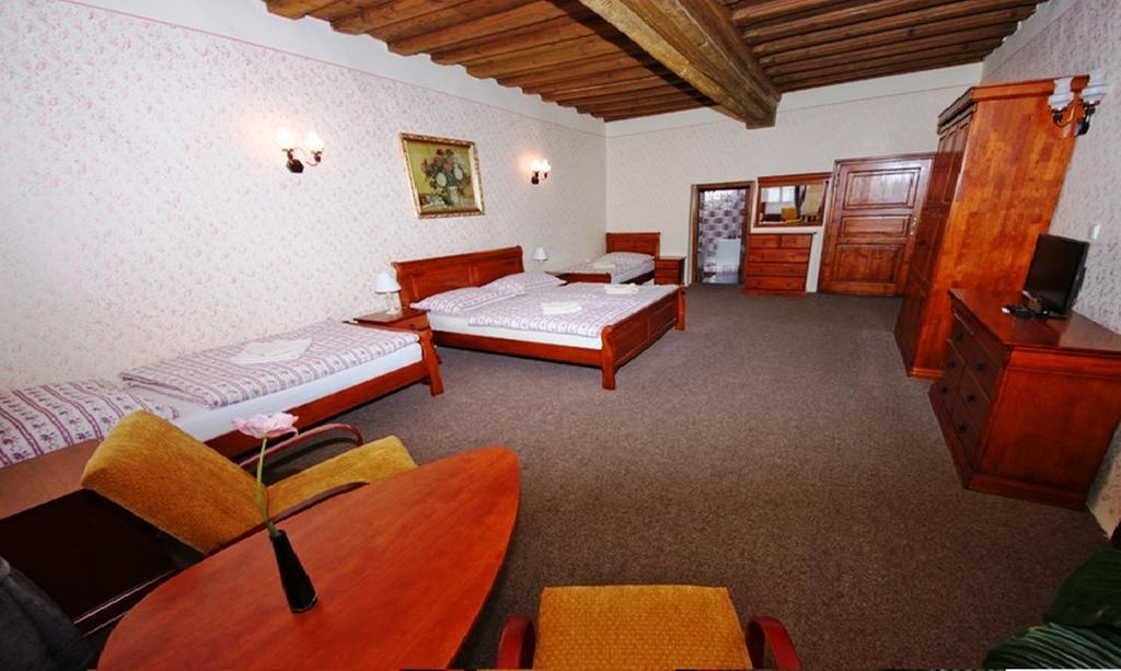 Český Krumlov Mini Hotel Abraka & Apartments מראה חיצוני תמונה