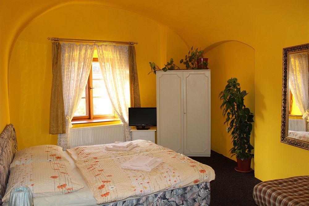 Český Krumlov Mini Hotel Abraka & Apartments מראה חיצוני תמונה